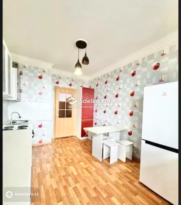 1-комнатная квартира, этаж 8 из 25, 40 м²