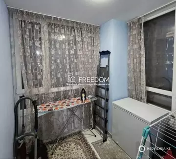 2-комнатная квартира, этаж 3 из 18, 64 м²