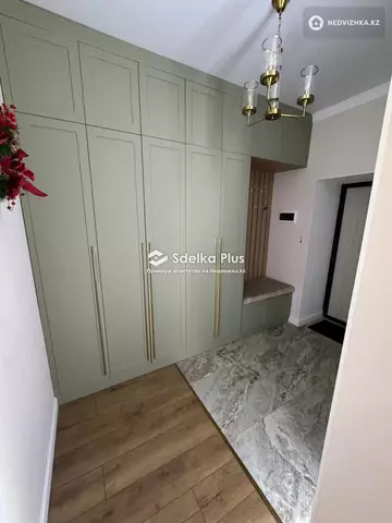 2-комнатная квартира, этаж 1 из 9, 60 м²