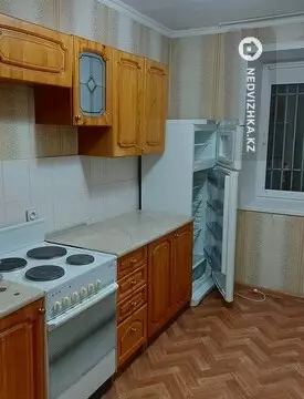 3-комнатная квартира, этаж 6 из 9, 64 м²