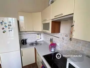 1-комнатная квартира, этаж 3 из 10, 44 м², на длительный срок