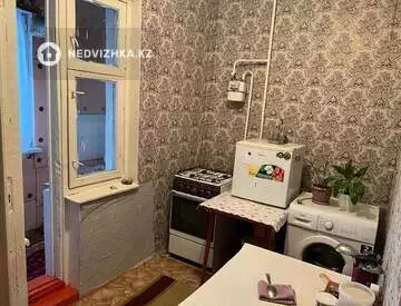 1-комнатная квартира, этаж 3 из 5, 36 м²