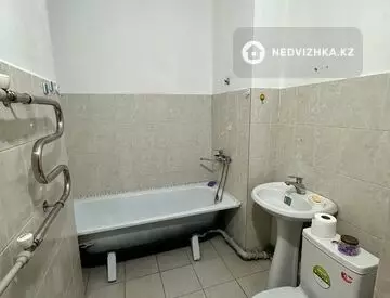 1-комнатная квартира, этаж 1 из 7, 38 м²