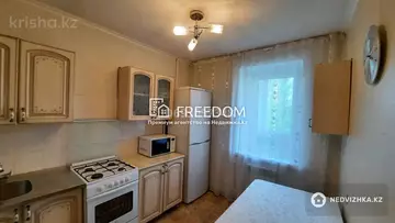 2-комнатная квартира, этаж 4 из 5, 50 м²