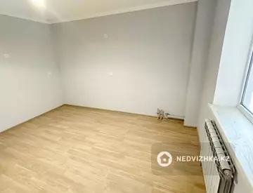 1-комнатная квартира, этаж 2 из 4, 38 м²