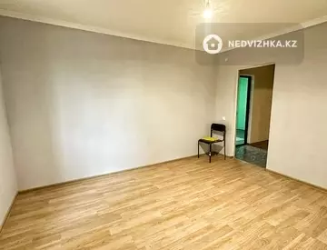 1-комнатная квартира, этаж 2 из 4, 38 м²