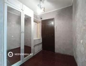 3-комнатная квартира, этаж 2 из 5, 64 м²