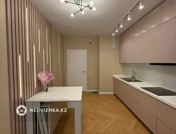 2-комнатная квартира, этаж 10 из 12, 72 м²