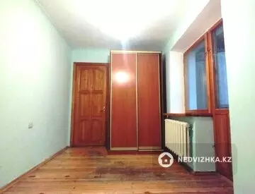 2-комнатная квартира, этаж 2 из 3, 42 м²