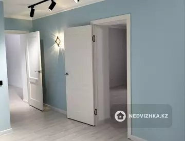 3-комнатная квартира, этаж 4 из 9, 75 м²