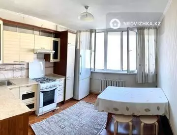 2-комнатная квартира, этаж 9 из 10, 60 м²