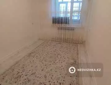 2-комнатная квартира, этаж 4 из 5, 60 м²