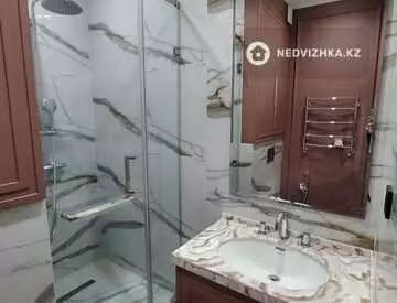 3-комнатная квартира, этаж 6 из 9, 100 м²