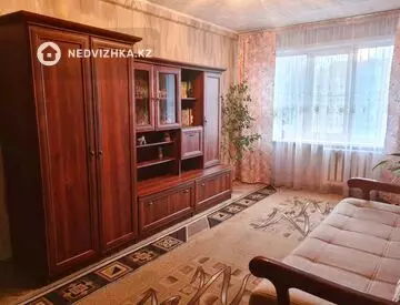 3-комнатная квартира, этаж 3 из 5, 67 м²