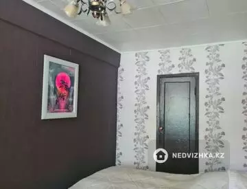 3-комнатная квартира, этаж 1 из 4, 54 м²