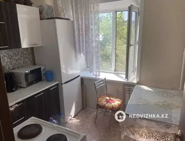 1-комнатная квартира, этаж 3 из 5, 30 м²