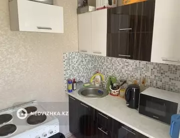 1-комнатная квартира, этаж 3 из 5, 30 м²