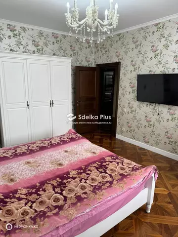 6-комнатная квартира, этаж 10 из 13, 325 м²