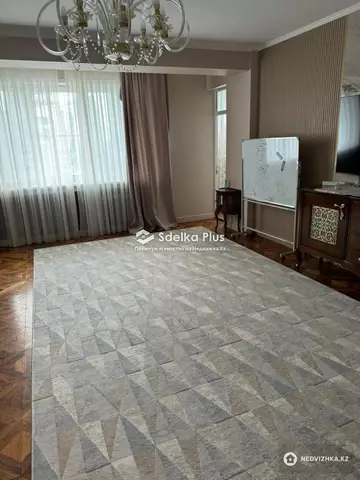 6-комнатная квартира, этаж 10 из 13, 325 м²