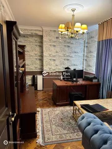 6-комнатная квартира, этаж 10 из 13, 325 м²