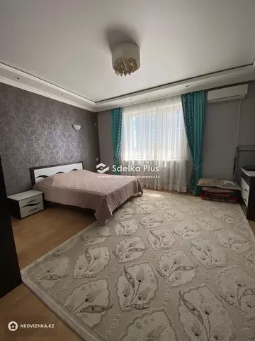 3-комнатная квартира, этаж 9 из 13, 155 м²