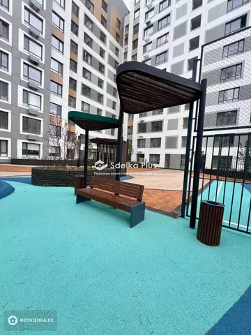 1-комнатная квартира, этаж 9 из 12, 40 м²