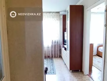 3-комнатная квартира, этаж 4 из 4, 57 м²