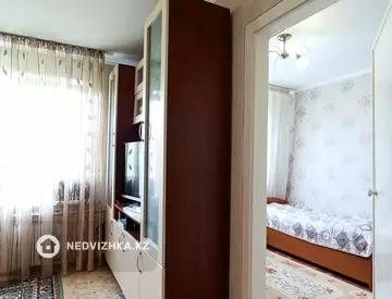 3-комнатная квартира, этаж 4 из 4, 57 м²