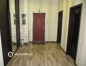 2-комнатная квартира, этаж 3 из 13, 90 м²