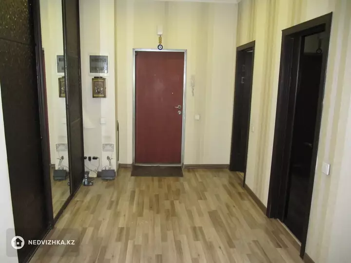 90.1 м², 2-комнатная квартира, этаж 3 из 13, 90 м², изображение - 1