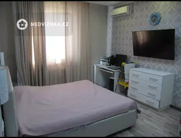 2-комнатная квартира, этаж 3 из 13, 90 м²