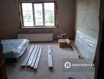 4-комнатный дом, 8 соток, 150 м²