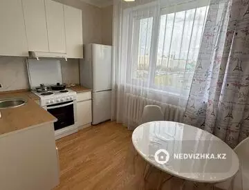 40 м², 1-комнатная квартира, этаж 10 из 12, 40 м², посуточно, изображение - 5