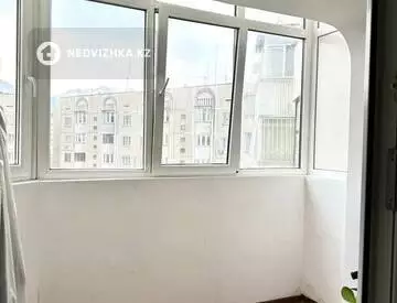 2-комнатная квартира, этаж 9 из 10, 60 м²