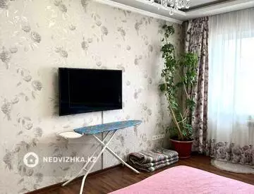 2-комнатная квартира, этаж 9 из 10, 60 м²