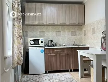 1-комнатная квартира, этаж 4 из 4, 31 м²