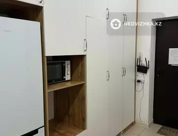 1-комнатная квартира, этаж 1 из 12, 40 м²