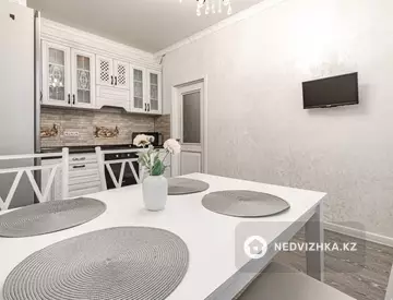 60 м², 2-комнатная квартира, этаж 11 из 18, 60 м², посуточно, изображение - 8