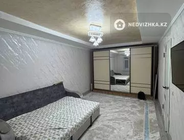 1-комнатная квартира, этаж 3 из 4, 30 м²