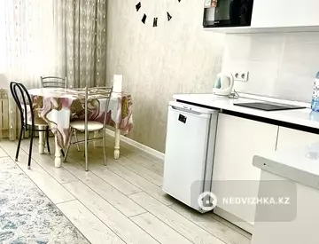 1-комнатная квартира, этаж 8 из 9, 44 м²