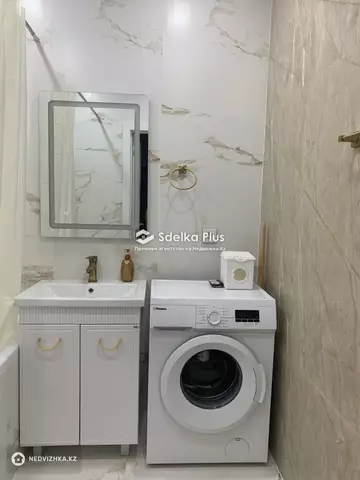 2-комнатная квартира, этаж 9 из 19, 50 м²