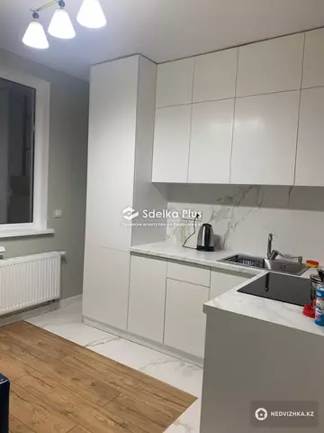 2-комнатная квартира, этаж 9 из 19, 50 м²