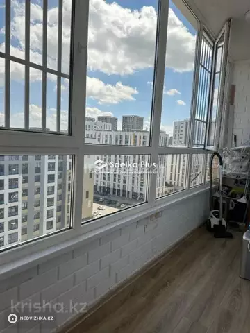 1-комнатная квартира, этаж 10 из 10, 38 м²