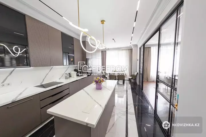 226 м², 5-комнатная квартира, этаж 7 из 8, 226 м², изображение - 1