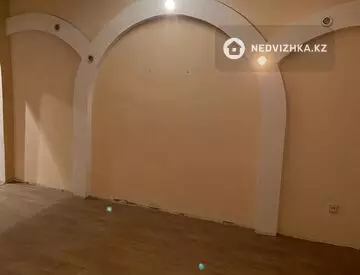 3-комнатная квартира, этаж 2 из 9, 70 м²