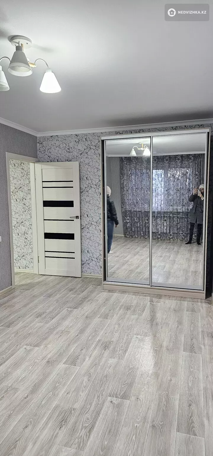 60 м², 2-комнатная квартира, этаж 3 из 9, 60 м², на длительный срок, изображение - 1