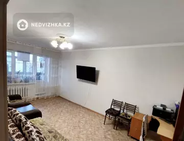 2-комнатная квартира, этаж 4 из 5, 48 м²