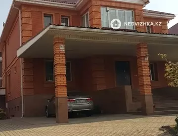 7-комнатный дом, 10 соток, 425 м²