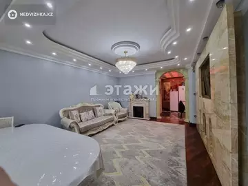 3-комнатная квартира, этаж 2 из 15, 82 м²