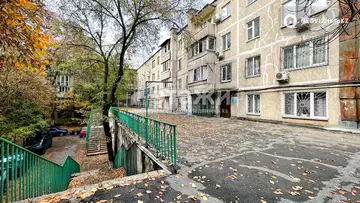 2-комнатная квартира, этаж 3 из 5, 45 м²